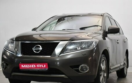 Nissan Pathfinder, 2015 год, 1 740 000 рублей, 1 фотография