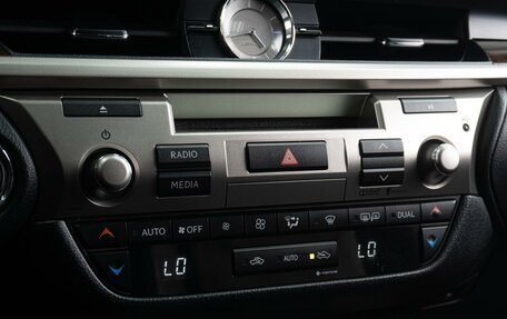 Lexus ES VII, 2015 год, 2 359 000 рублей, 16 фотография