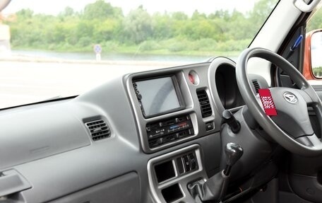 Daihatsu Hijet X, 2015 год, 670 000 рублей, 17 фотография