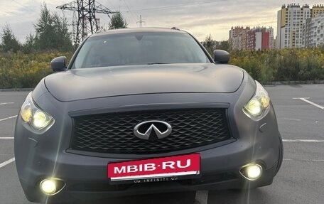 Infiniti FX II, 2010 год, 1 700 000 рублей, 5 фотография