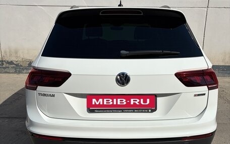 Volkswagen Tiguan II, 2019 год, 2 650 000 рублей, 3 фотография