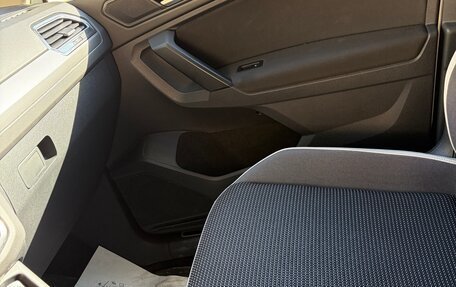 Volkswagen Tiguan II, 2019 год, 2 650 000 рублей, 10 фотография