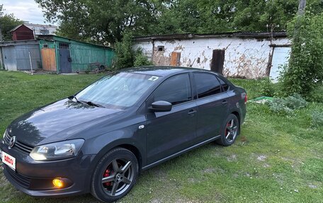 Volkswagen Polo VI (EU Market), 2013 год, 800 000 рублей, 4 фотография