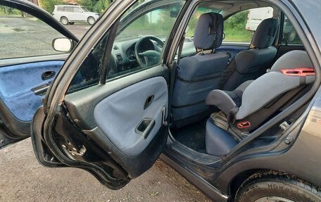 Mitsubishi Carisma I, 2002 год, 220 000 рублей, 6 фотография