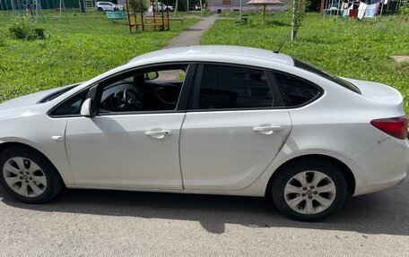 Opel Astra J, 2013 год, 849 000 рублей, 4 фотография