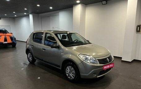 Renault Sandero I, 2012 год, 676 000 рублей, 1 фотография