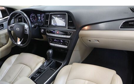 Hyundai Sonata VII, 2019 год, 1 649 000 рублей, 5 фотография