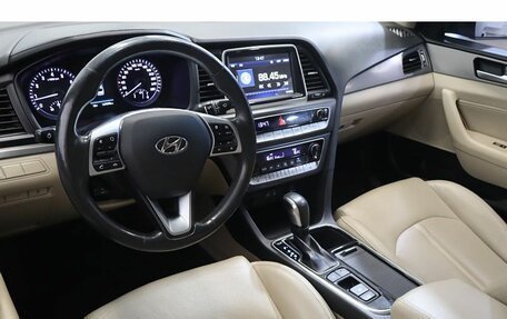Hyundai Sonata VII, 2019 год, 1 649 000 рублей, 6 фотография