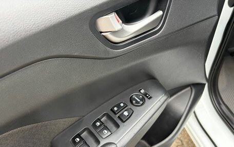 Hyundai Accent IV, 2019 год, 992 000 рублей, 10 фотография