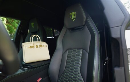 Lamborghini Urus I, 2021 год, 32 000 000 рублей, 15 фотография