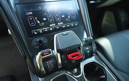 Lamborghini Urus I, 2021 год, 32 000 000 рублей, 27 фотография