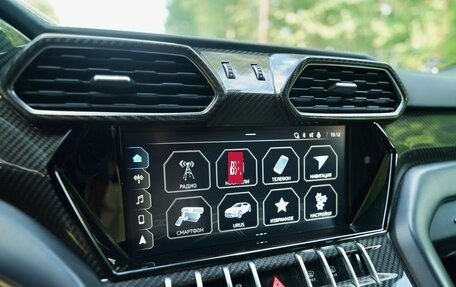 Lamborghini Urus I, 2021 год, 32 000 000 рублей, 28 фотография