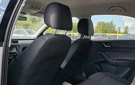 Skoda Rapid I, 2015 год, 1 199 000 рублей, 10 фотография