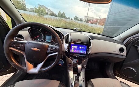 Chevrolet Cruze II, 2013 год, 680 000 рублей, 3 фотография