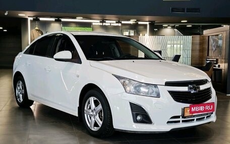 Chevrolet Cruze II, 2013 год, 600 000 рублей, 2 фотография