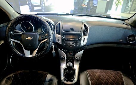 Chevrolet Cruze II, 2013 год, 600 000 рублей, 15 фотография