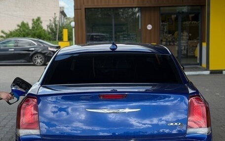 Chrysler 300C II, 2019 год, 2 350 000 рублей, 6 фотография
