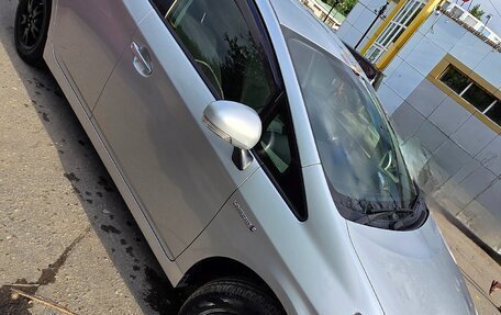 Toyota Prius, 2014 год, 1 300 000 рублей, 5 фотография