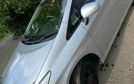 Toyota Prius, 2014 год, 1 300 000 рублей, 6 фотография