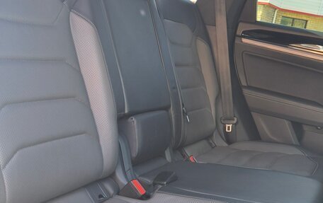 Volkswagen Touareg III, 2018 год, 5 100 000 рублей, 7 фотография