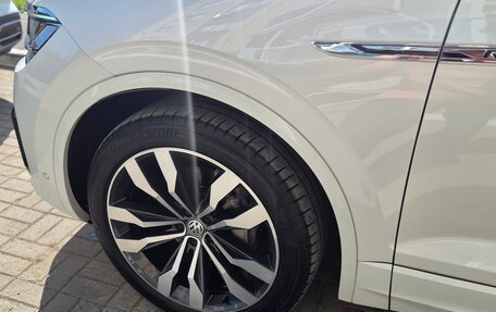 Volkswagen Touareg III, 2018 год, 5 100 000 рублей, 17 фотография