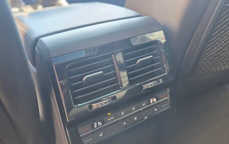 Volkswagen Touareg III, 2018 год, 5 100 000 рублей, 22 фотография