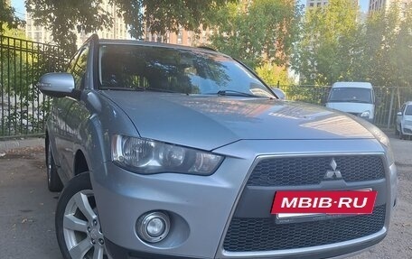 Mitsubishi Outlander III рестайлинг 3, 2011 год, 1 250 000 рублей, 9 фотография