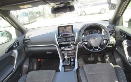 Mitsubishi Eclipse Cross, 2023 год, 1 795 000 рублей, 9 фотография