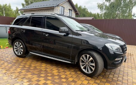 Mercedes-Benz M-Класс, 2013 год, 2 950 000 рублей, 3 фотография