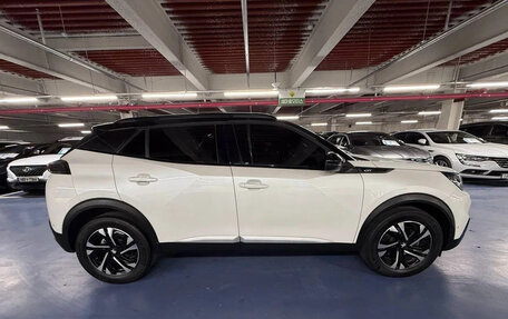 Peugeot 2008 II, 2021 год, 1 071 008 рублей, 6 фотография