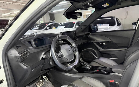 Peugeot 2008 II, 2021 год, 1 071 008 рублей, 8 фотография