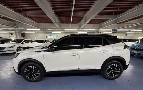 Peugeot 2008 II, 2021 год, 1 071 008 рублей, 3 фотография