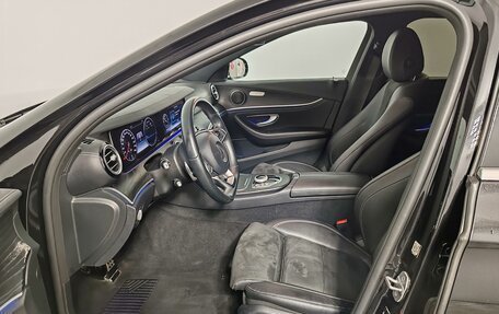 Mercedes-Benz E-Класс, 2018 год, 3 049 000 рублей, 16 фотография