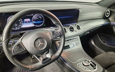 Mercedes-Benz E-Класс, 2018 год, 3 049 000 рублей, 19 фотография