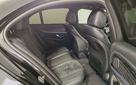 Mercedes-Benz E-Класс, 2018 год, 3 049 000 рублей, 22 фотография