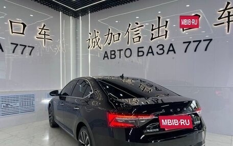 Skoda Superb III рестайлинг, 2022 год, 2 290 000 рублей, 7 фотография