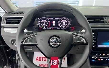 Skoda Superb III рестайлинг, 2022 год, 2 290 000 рублей, 12 фотография