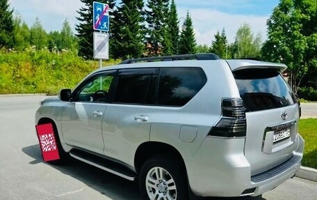 Toyota Land Cruiser Prado 150 рестайлинг 2, 2011 год, 2 990 000 рублей, 9 фотография