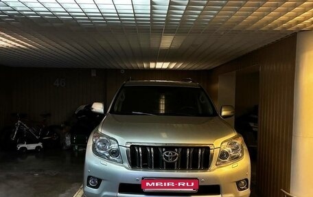 Toyota Land Cruiser Prado 150 рестайлинг 2, 2011 год, 2 990 000 рублей, 2 фотография