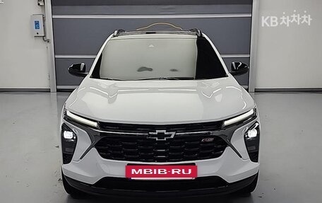 Chevrolet Trax, 2023 год, 1 730 000 рублей, 2 фотография