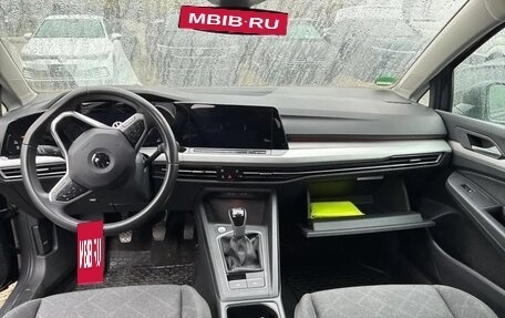 Volkswagen Golf VIII, 2023 год, 1 992 000 рублей, 9 фотография