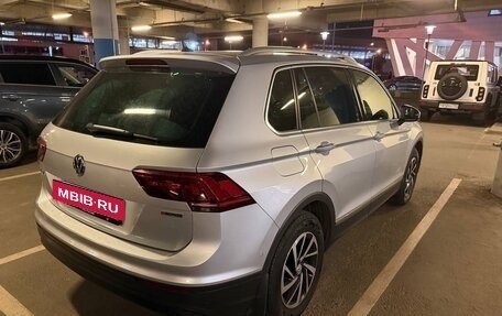Volkswagen Tiguan II, 2018 год, 2 250 000 рублей, 4 фотография