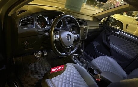 Volkswagen Tiguan II, 2018 год, 2 250 000 рублей, 14 фотография