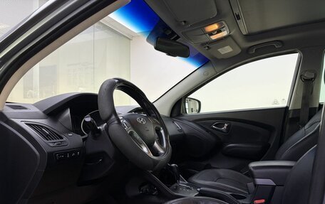 Hyundai ix35 I рестайлинг, 2011 год, 1 100 000 рублей, 20 фотография