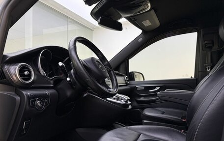 Mercedes-Benz V-Класс, 2018 год, 4 779 000 рублей, 20 фотография