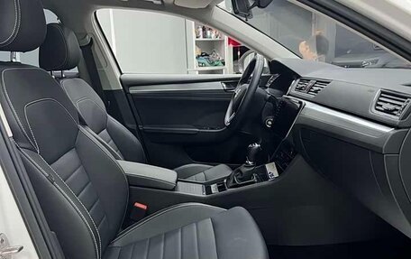 Skoda Superb III рестайлинг, 2023 год, 2 420 000 рублей, 17 фотография