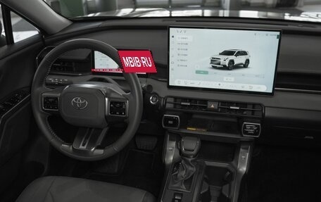 Toyota RAV4, 2026 год, 4 690 000 рублей, 12 фотография