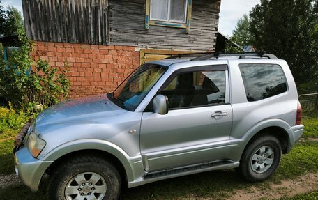 Mitsubishi Pajero III рестайлинг, 2005 год, 950 000 рублей, 3 фотография