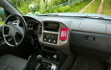 Mitsubishi Pajero III рестайлинг, 2005 год, 950 000 рублей, 14 фотография
