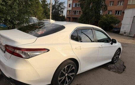 Toyota Camry, 2019 год, 2 200 000 рублей, 3 фотография